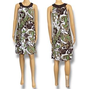 Sleeveless Green Floral Shift Dress with Contrast Neckline